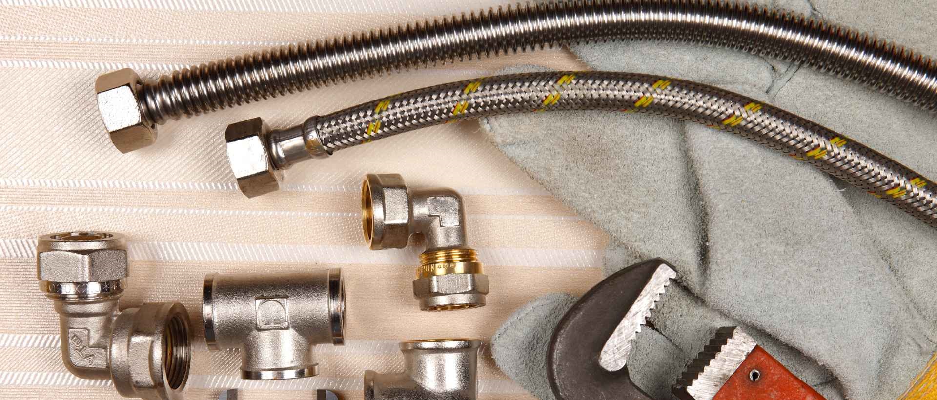 Emergency plumbers TW8